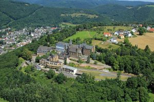 Sommer-Fasten-Yoga Retreat (4 Tage) im Kloster Waldbreitbach (Westerwald)